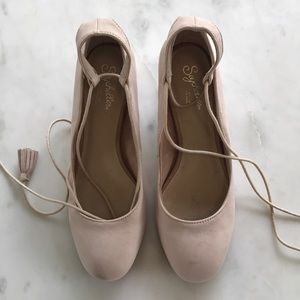 Blush Seychelles pumps